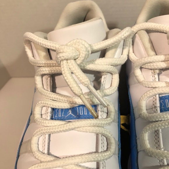 AIR JORDAN 11 LOW “UNIVERSITY BLUE” - Picture 10 of 10